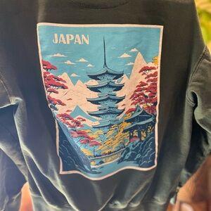 Civilization “Japan” hoodie size medium in GUC